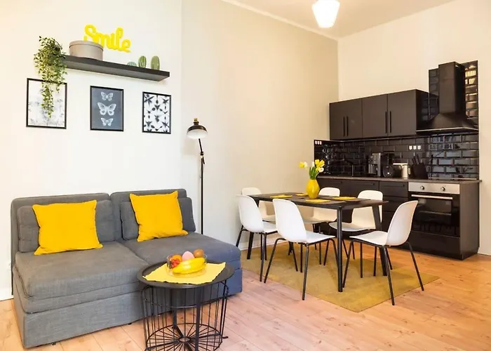 Family In Location Lägenhet *