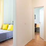 Family In Location * Berlim